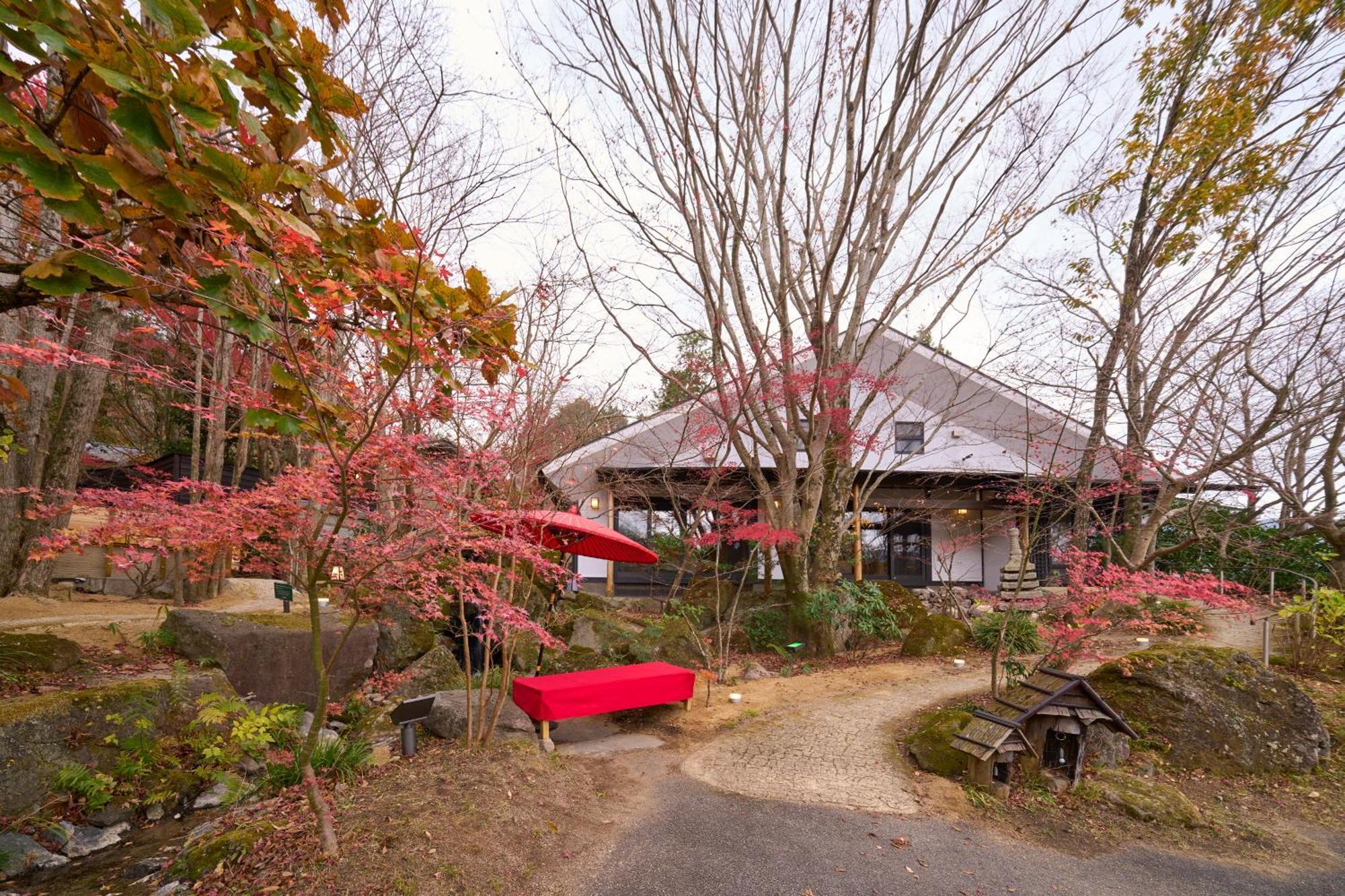 Yufuin Rakuyu Hotel Exterior foto